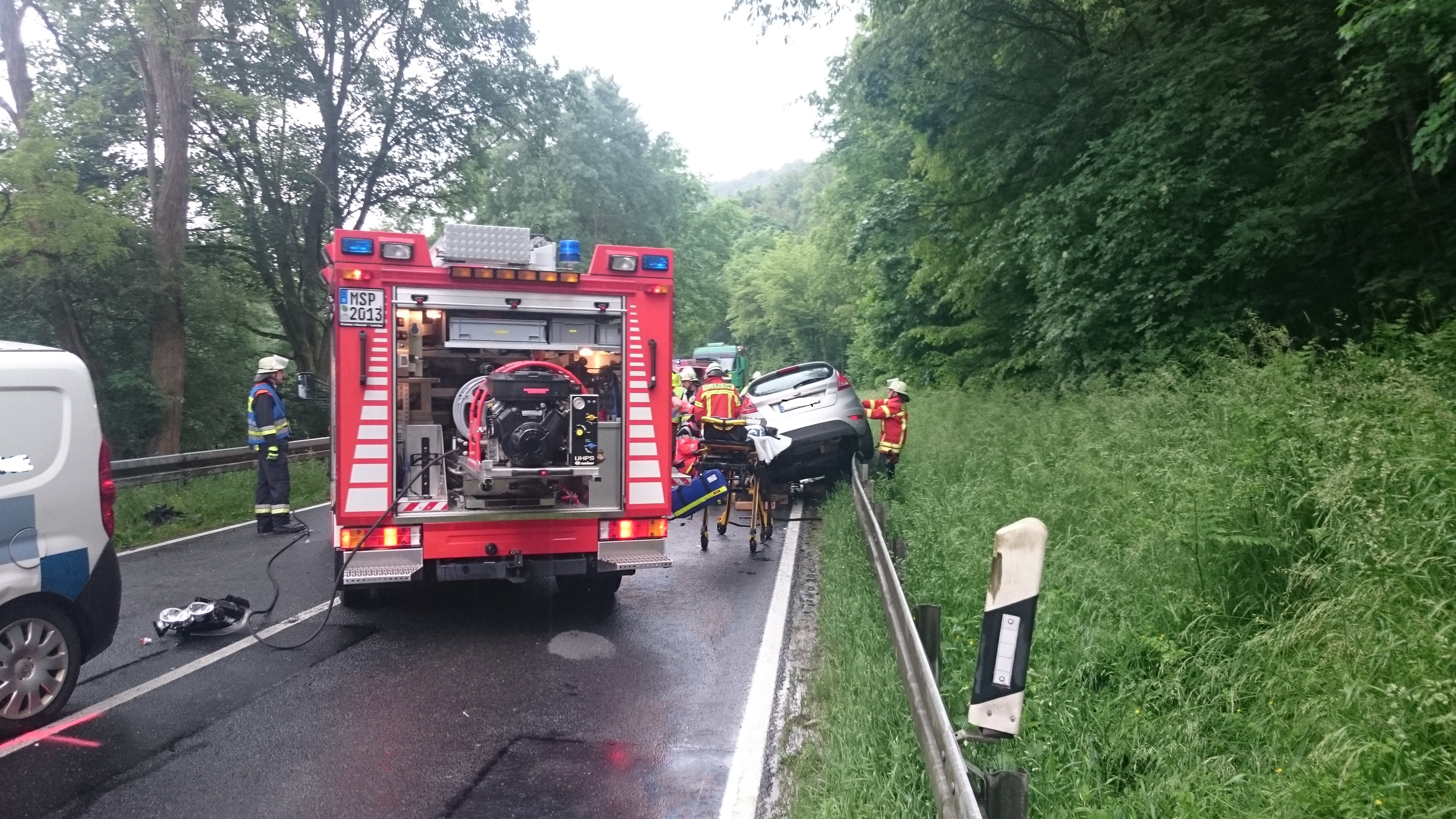 wieder hvo und ugrett bei schwerem verkehrsunfall gefordert